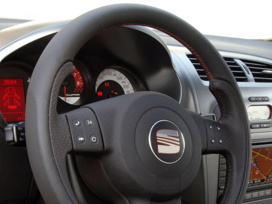  Seat Leon Cupra 2006 года  (фото 8 из 17)